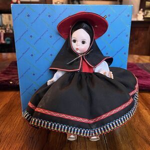 Madame Alexander doll Peru Excellent Condition With Box